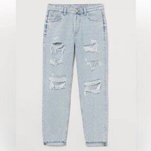H&M Boyfriend Distressed Ripped Jeans Light Wash Size 6 Low Waist